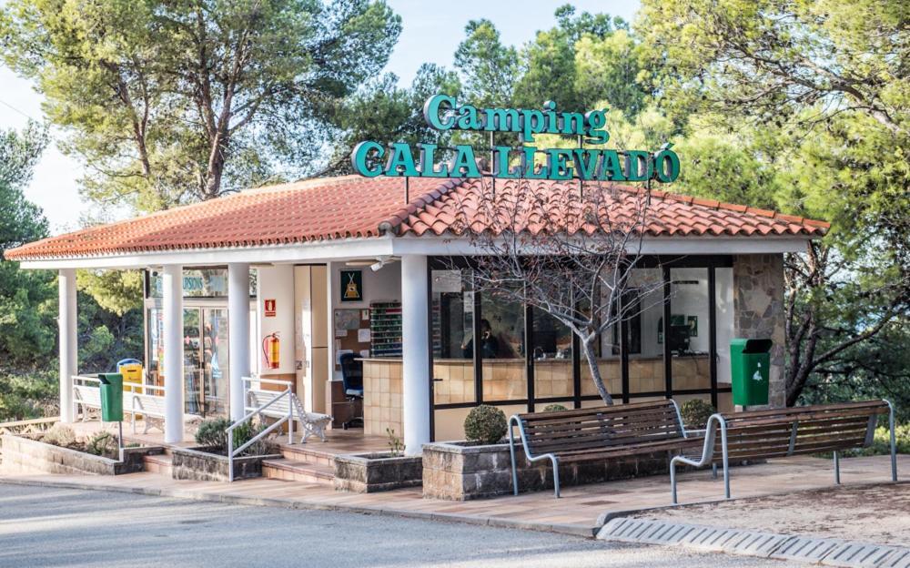 Camping Sunissim Cala Llevado 4 By Locatour Hotel Tossa de Mar Exterior foto