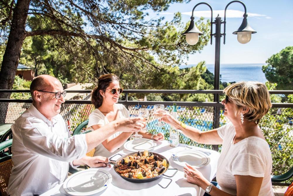 Camping Sunissim Cala Llevado 4 By Locatour Hotel Tossa de Mar Exterior foto
